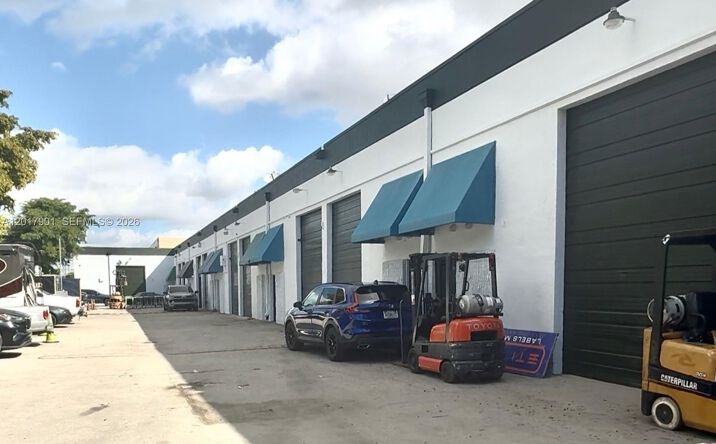 Pictures of Industrial property located at 6409 NW 82nd Ave # 6423, Medley, FL 33166 for lease - image #1