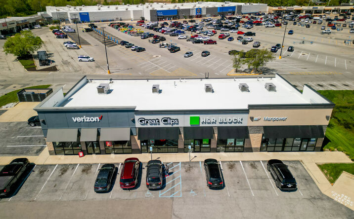 Pictures of Retail, Office property located at 3248 S WESTERN AVE, MARION, IN 46953-3979 for lease - image #1