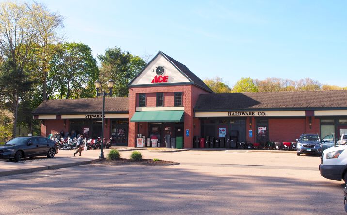 Pictures of Retail property located at Liberty Square, Clinton, CT 06413 for lease - image #1