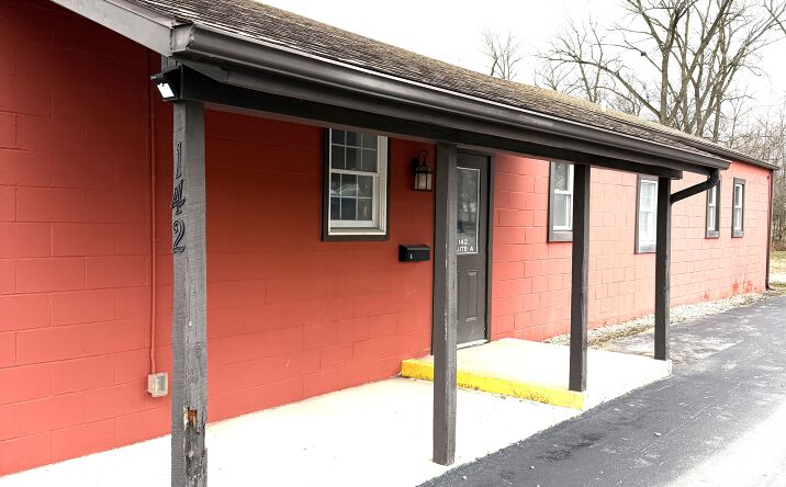Pictures of Office property located at 142 VANCE ST, BLUFFTON, OH 45817-1323 for lease - image #1