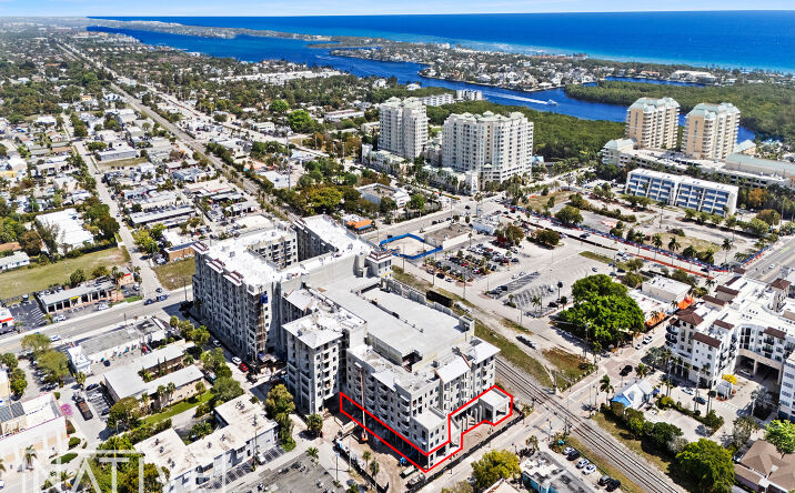 Pictures of Retail, Restaurant property located at 405 E. Ocean Avenue, Boynton Beach, FL 33435 for lease - image #1