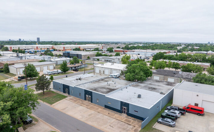 Pictures of Industrial property located at 209-211 NE 38th St, Oklahoma City, OK 73105 for lease - image #1