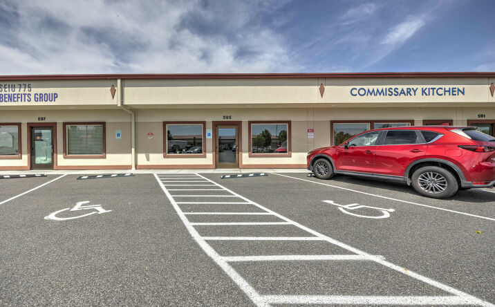 Pictures of Office property located at 585 Stevens Dr, Richland, WA 99352 for lease - image #1