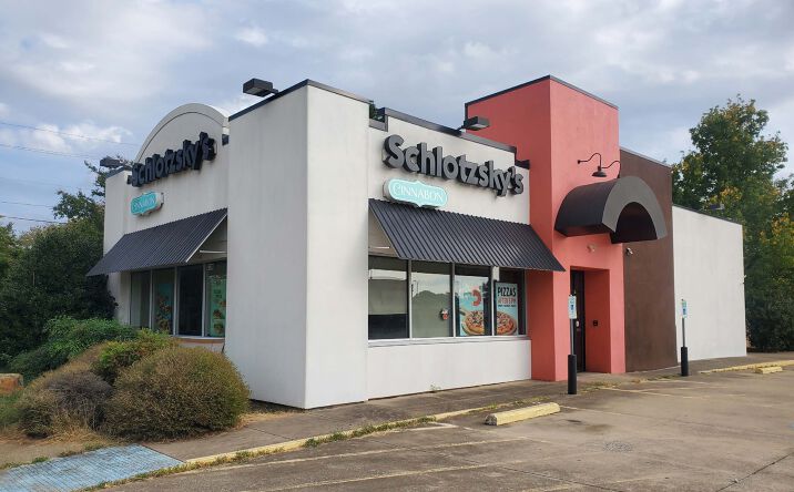 Pictures of Restaurant property located at 3124 Regency Ln, Denison, TX 75020 for lease - image #1