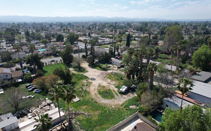 Pictures of Land, Special Purpose property located at 18937 Saticoy, Reseda, CA 91335 for lease - image #1