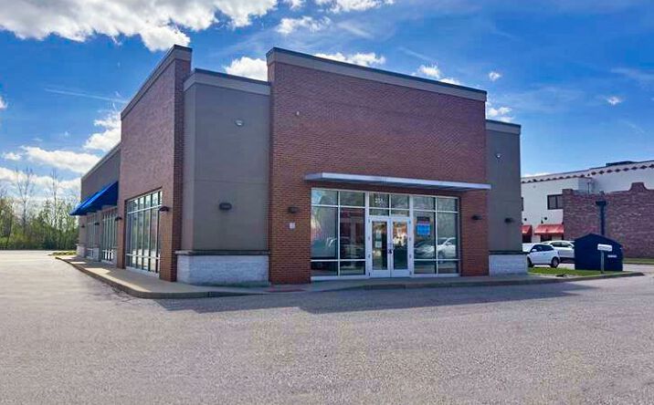 Pictures of Office, Retail property located at 231 W Day Rd., Mishawaka, IN 46545 for lease - image #1
