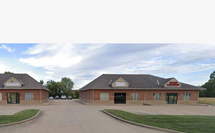 Pictures of Office property located at 1041 North Royal Avenue, Evansville, IN 47715 for lease - image #1