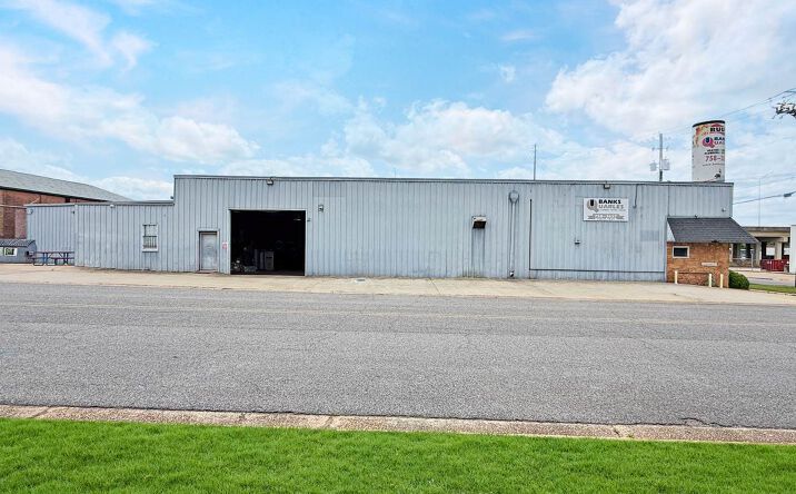 Pictures of Industrial property located at 2501 17th Street, Tuscaloosa, AL 35401 for lease - image #1