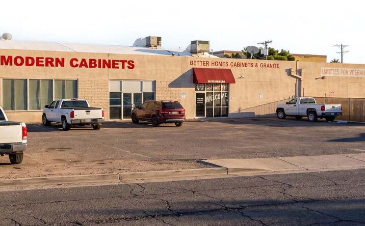 Pictures of Industrial property located at 4009 N Black Cyn Hwy, Phoenix, AZ 85015 for lease - image #1