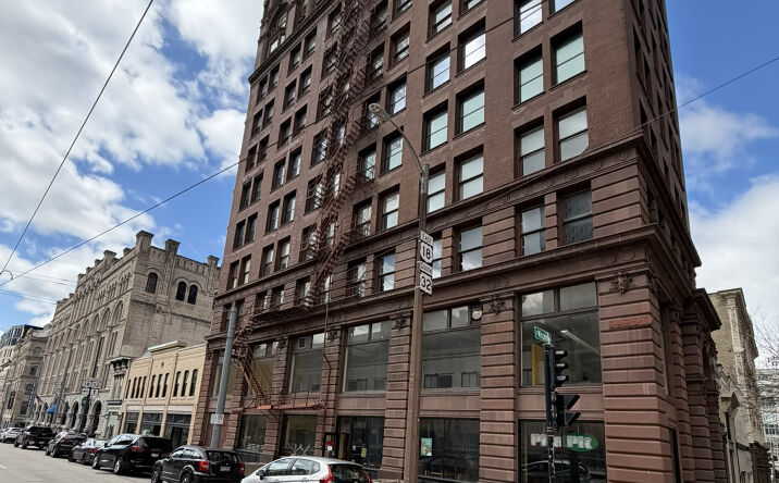 Pictures of Retail property located at 231 E Wisconsin Ave, Milwaukee, WI 53202 for lease - image #1