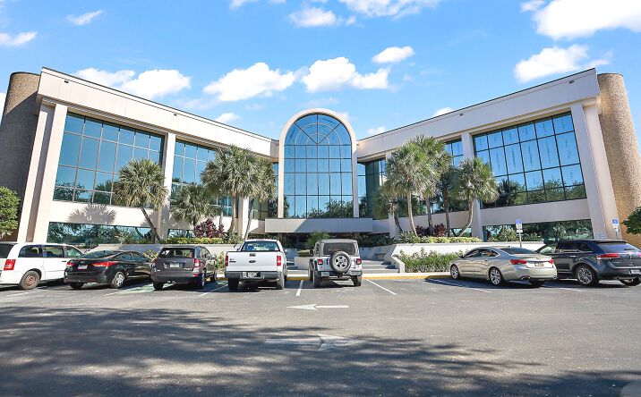 Pictures of Office property located at 1300 Citizens Blvd, Leesburg, FL 34748 for lease - image #1