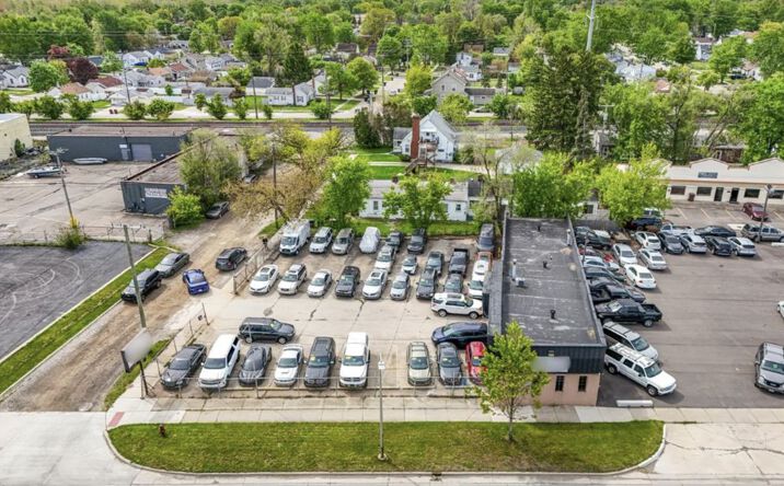 Pictures of Special Purpose property located at 32017 MICHIGAN AVE, WAYNE, MI 48184-1417 for lease - image #1