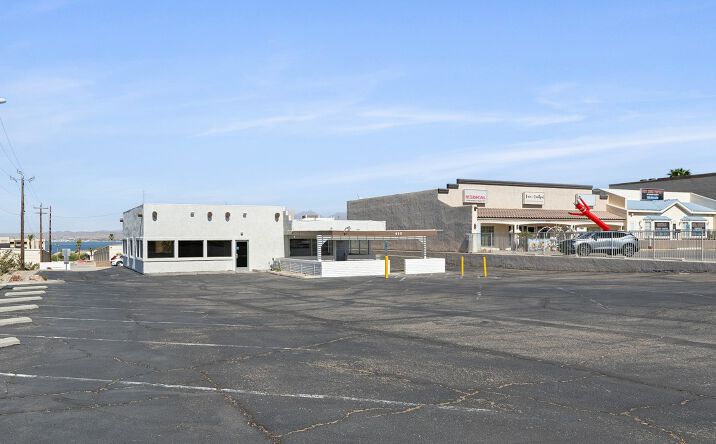 Pictures of Restaurant property located at 410 EL CAMINO WAY, LAKE HAVASU CITY, AZ 86403 for lease - image #1