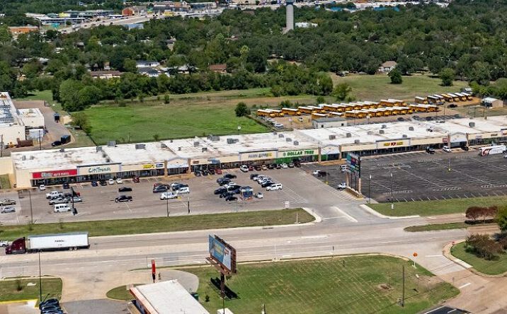 Pictures of Retail property located at 101-185 Eastgate Plaza, Bellmead, TX 76705 for lease - image #1