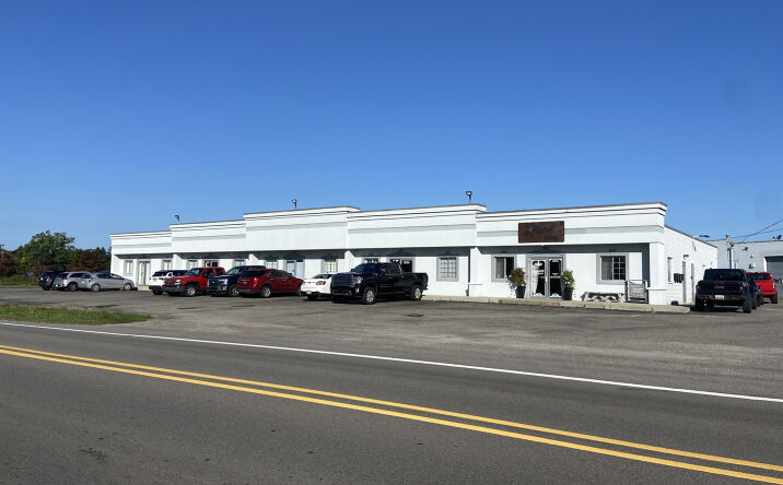 Pictures of Retail, Office, Industrial property located at 4510-4514 Pontiac Lake Rd, Waterford, MI 48328 for lease - image #1