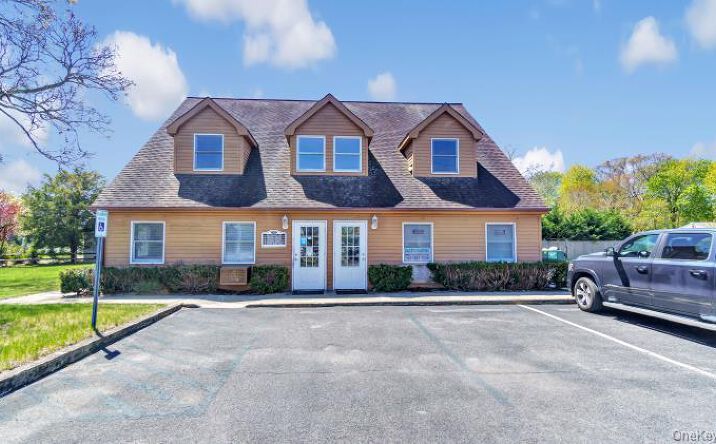 Pictures of Office, Special Purpose, Retail, Industrial property located at 472 Montauk Highway, Southampton, NY 11942 for lease - image #1