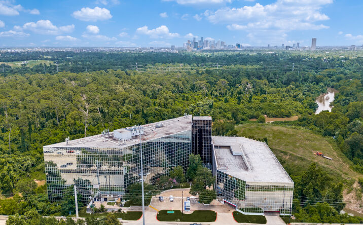 Pictures of Office property located at 1001 West Loop South, Houston, TX 77027 for lease - image #1