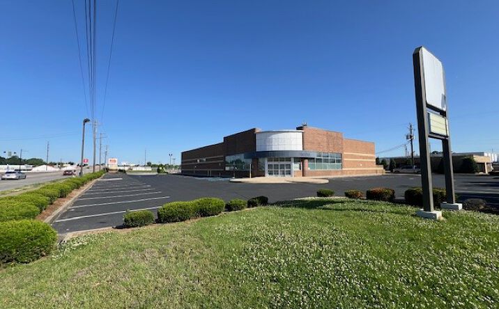 Pictures of Special Purpose property located at 1355 2nd Street, Henderson, KY 42420 for lease - image #1