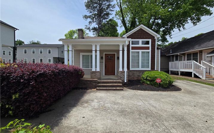 Pictures of Office property located at 3149 Dogwood Drive, Atlanta, GA 30354 for lease - image #1