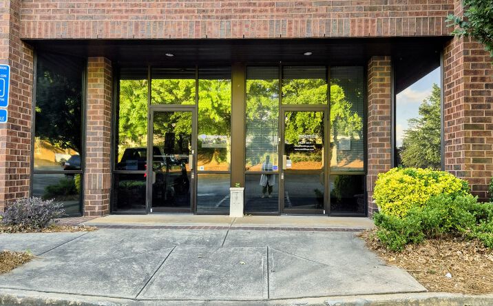 Pictures of Retail, Office, Special Purpose property located at 470 Satellite Boulevard Northeast, Suwanee, GA 30024 for lease - image #1