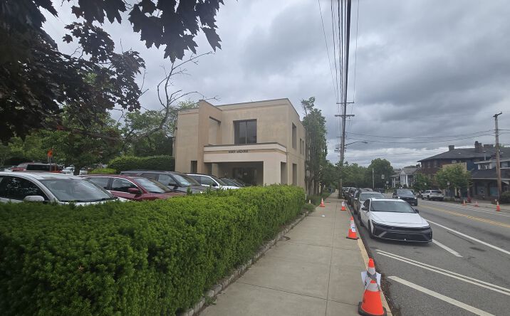 Pictures of Office property located at 6507 Wilkins Avenue, Pittsburgh, PA 15217 for lease - image #1