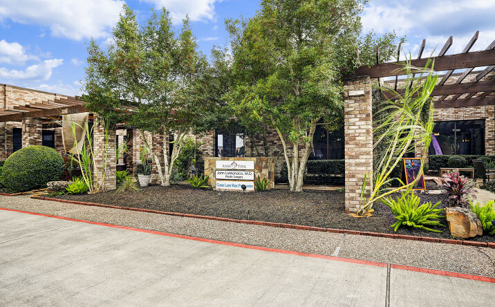 Pictures of Office, Special Purpose property located at 17226 Mercury Drive, Houston, TX 77058 for lease - image #1