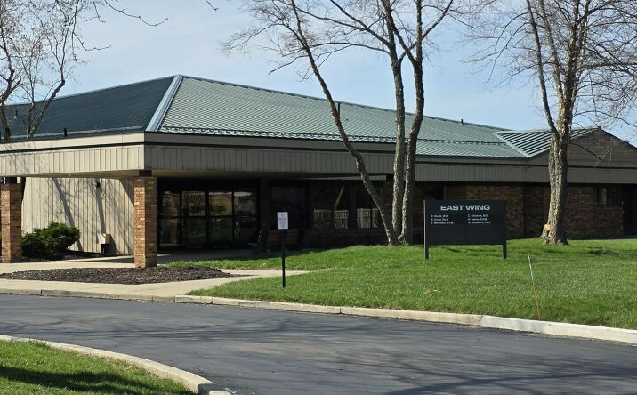 Pictures of Office property located at 200 W Pearl St, Findlay, OH 45840 for lease - image #1