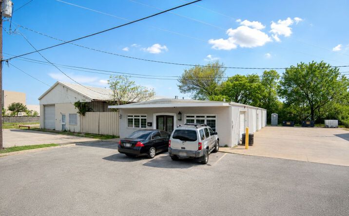 Pictures of Office, Industrial property located at 221 Austin Street, Garland, TX 75040 for lease - image #1