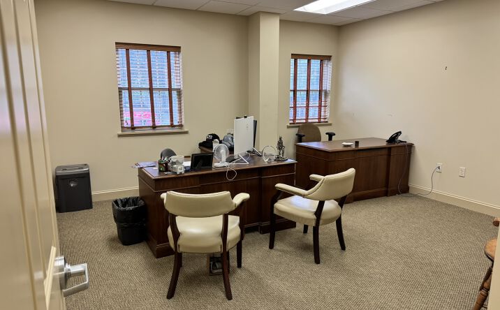 Pictures of Office property located at 636 SKIPPACK PIKE, BLUE BELL, PA 19422-1751 for lease - image #1