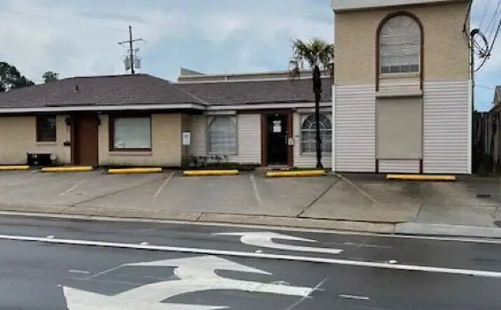 Pictures of Office property located at 3202 W Metairie Ave S, Metairie, LA 70001 for lease - image #1