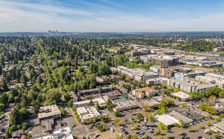 Pictures of Retail property located at 823 NE Northgate Way, Seattle, WA 98125 for lease - image #1