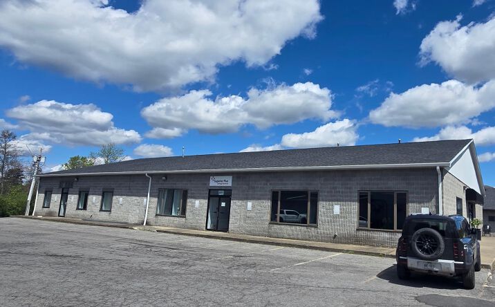 Pictures of Retail, Office property located at 3899 Oneida Street, New Hartford, NY 13413 for lease - image #1