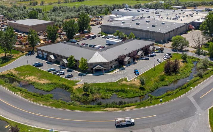 Pictures of Retail, Industrial property located at 1195 N SPG CREEK PL, SPRINGVILLE, UT 84663 for lease - image #1