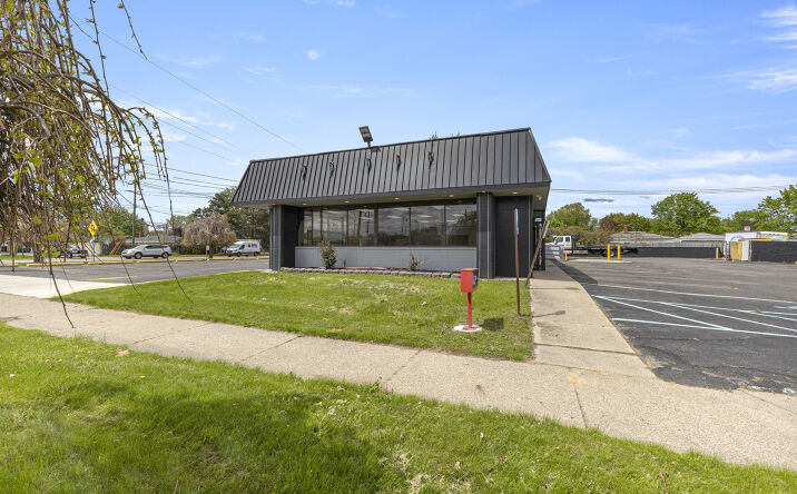 Pictures of Retail, Restaurant property located at 32788 Cherry Hill Rd, Garden City, MI 48135 for lease - image #1