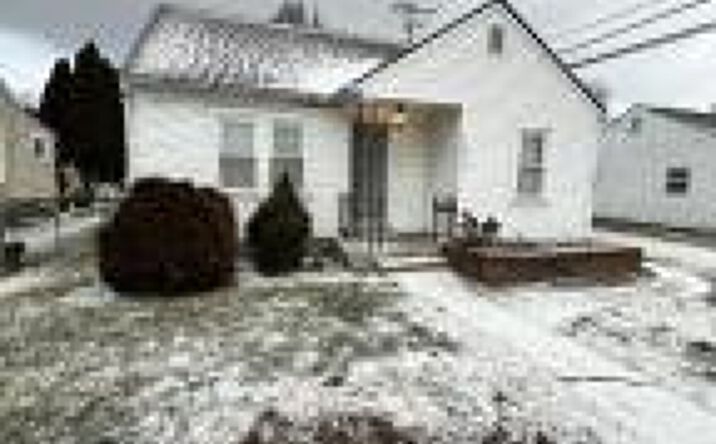 Pictures of Office property located at 717 W Fair Avenue, Lancaster, OH 43130 for lease - image #1