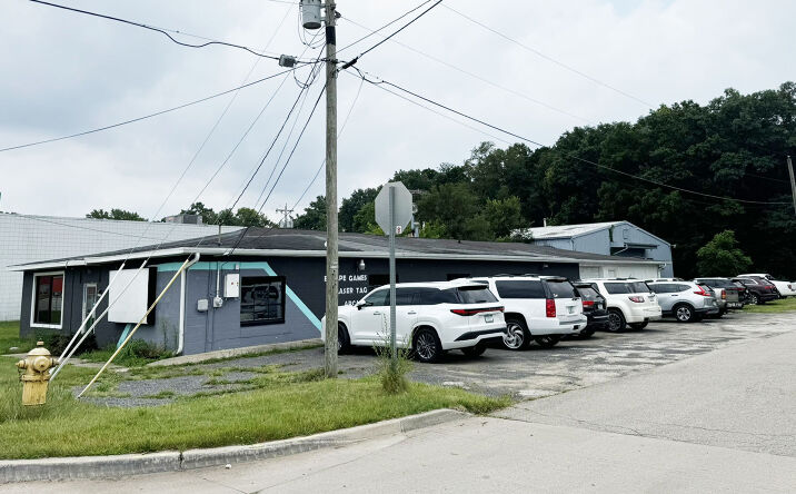 Pictures of Retail property located at 1919 Cassopolis St., Elkhart, IN 46514 for lease - image #1