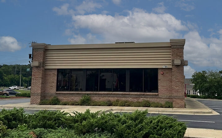 Pictures of Retail, Restaurant property located at 1101 N Chalkville Road, Trussville, AL 35173 for lease - image #1