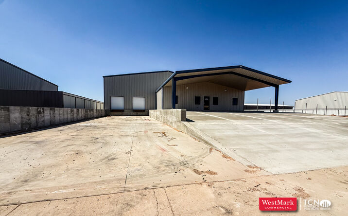 Pictures of Industrial property located at 8927 County Road 6830, Lubbock, TX 79407 for lease - image #1