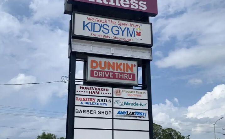 Pictures of Retail, Office property located at 5735 Youree Drive, Shreveport, LA 71105 for lease - image #1
