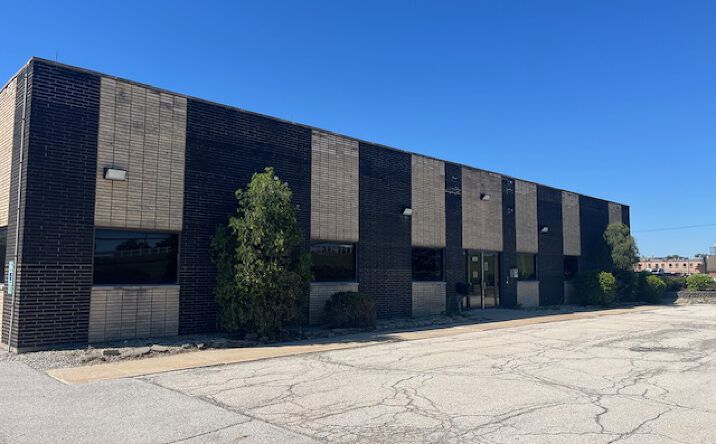 Pictures of Industrial property located at 7459 West 79th Street, Bridgeview, IL 60455 for lease - image #1