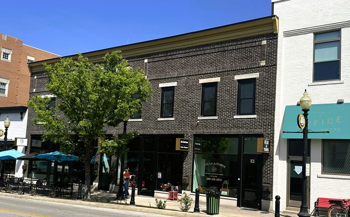Pictures of Retail, Office property located at 14 W MAIN ST, CARMEL, IN 46032-1764 for lease - image #1