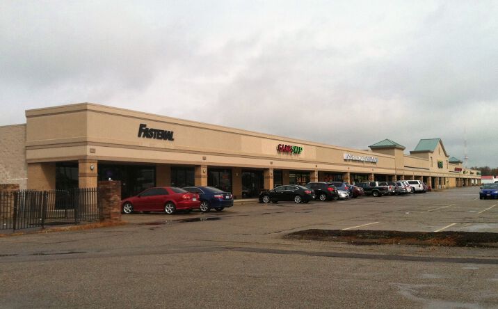 Pictures of Retail, Office, Special Purpose property located at 1065 Reading Road, Mason, OH 45040 for lease - image #1