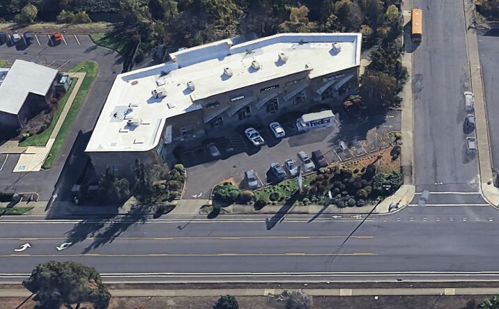Pictures of Retail property located at 2315 Olympic Street, Springfield, OR 97477 for lease - image #1