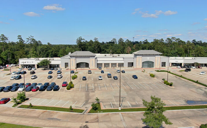 Pictures of Retail property located at 9420 College Park Dr., The Woodlands, TX 77384 for lease - image #1