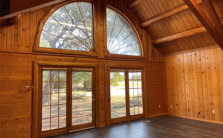 Pictures of Retail property located at 4225 US-290, Dripping Springs, TX 78620 for lease - image #1