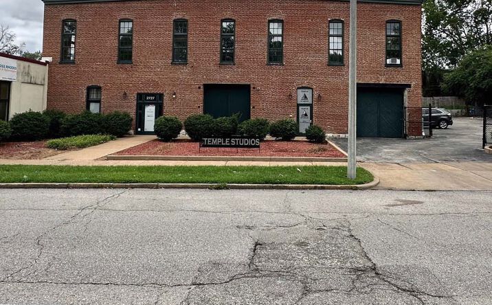 Pictures of Office property located at 4170 Manchester, St. Louis, MO 63110 for lease - image #1