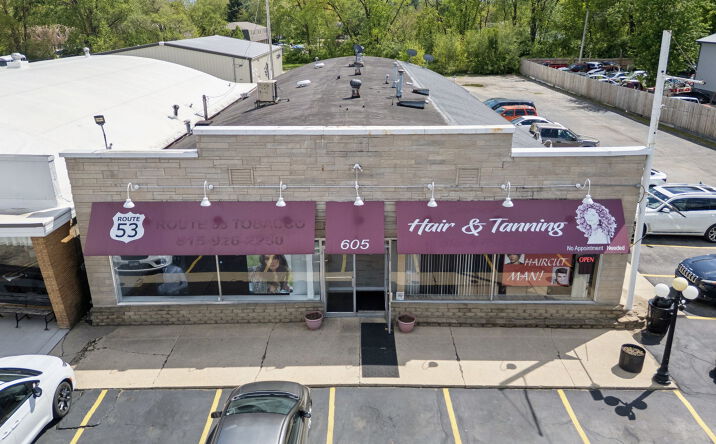 Pictures of Retail, Office property located at 605 W Baltimore Street A, Wilmington, IL 60481 for lease - image #1