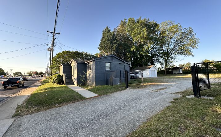 Pictures of Retail, Office property located at 6229 White Horse Road, Greenville, SC 29611 for lease - image #1