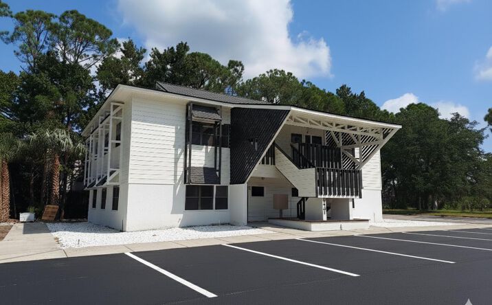 Pictures of Office, Retail, Industrial property located at 8421 BAYMEADOWS Way UNIT 3/4, Jacksonville, FL 32256 for lease - image #1