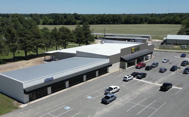 Pictures of Office, Retail, Restaurant, Industrial, Special Purpose property located at 1138 W Church Street, Alamo, TN 38001 for lease - image #1